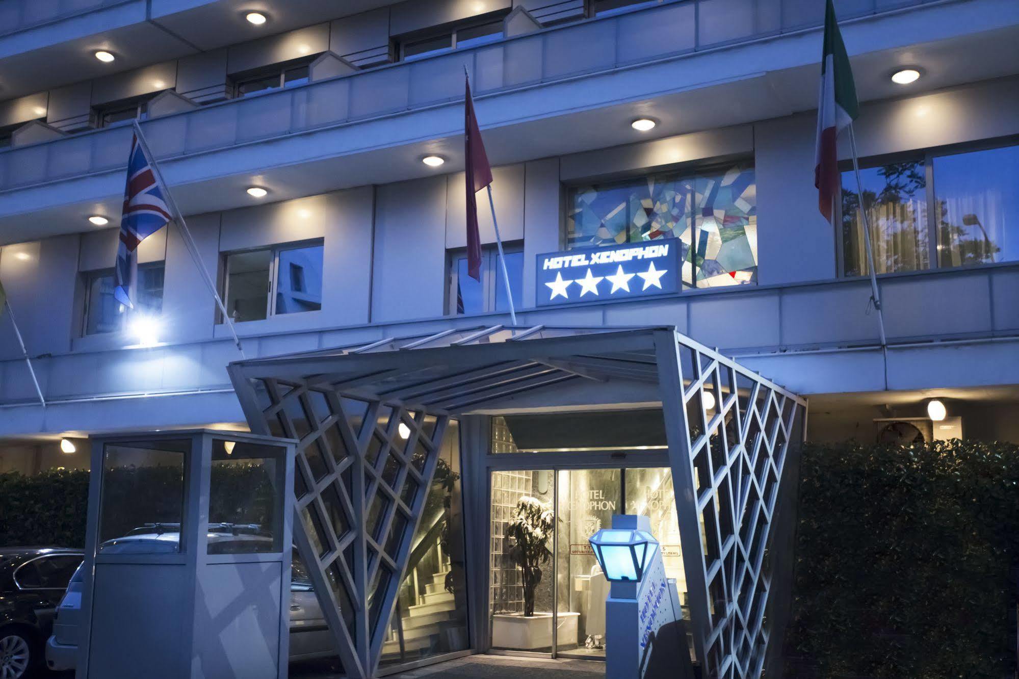 Xenophon Hotel Atene Esterno foto